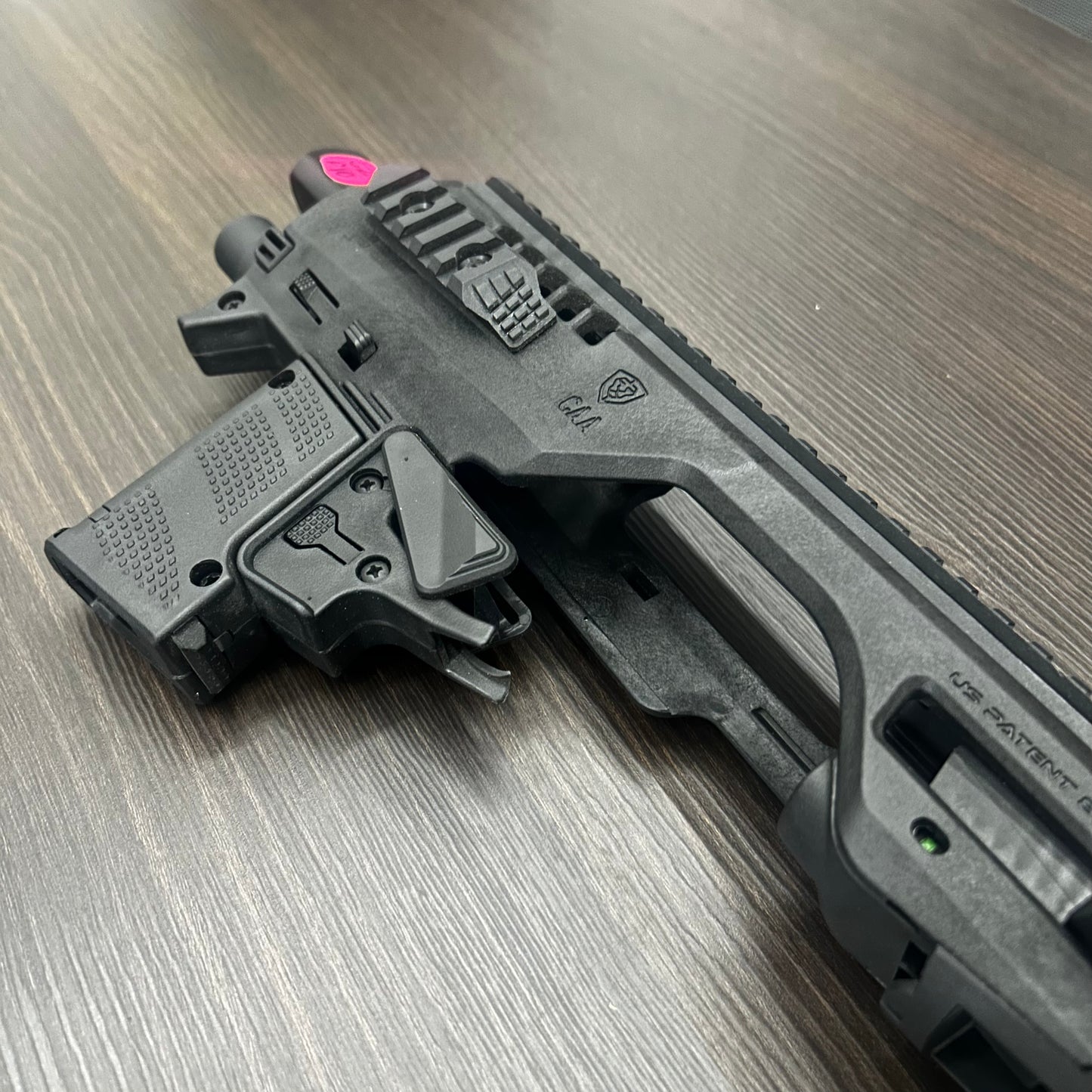 KIT RONI PARA PISTOLA CZ P10 – CONVERSIÓN TÁCTICA AVANZADA