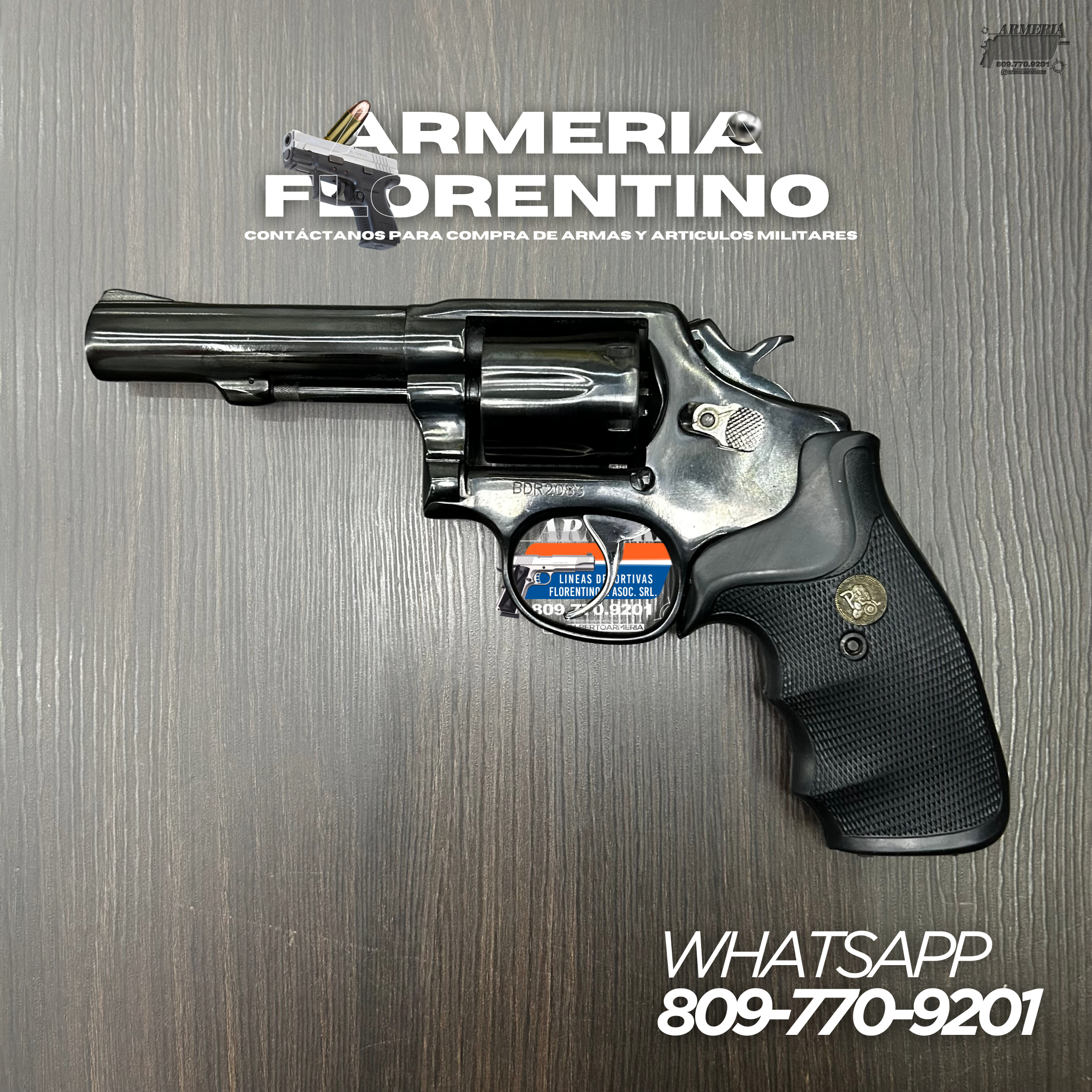 REVÓLVER SMITH & WESSON, NEGRO, CAÑÓN LARGO, CAPSULAS: 6