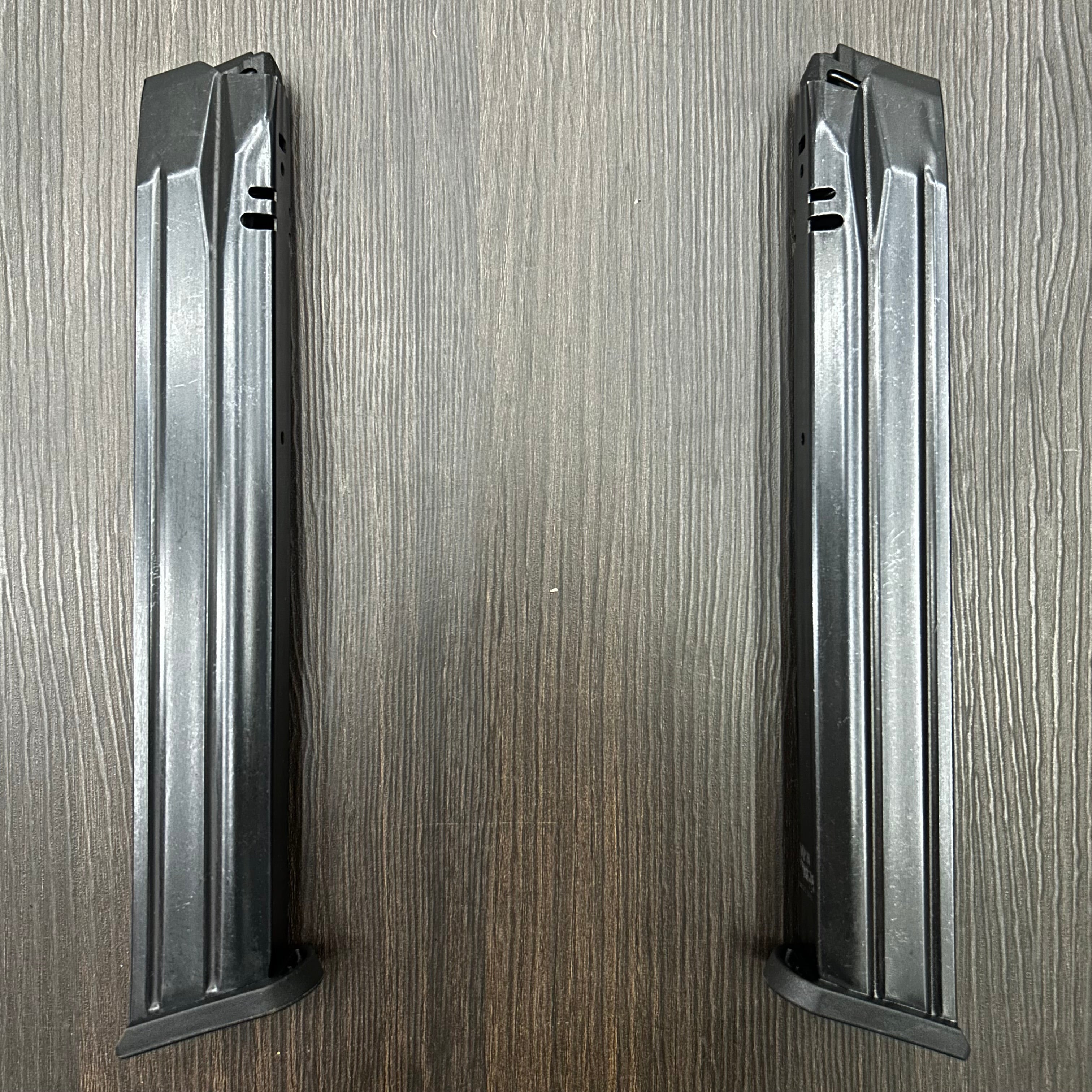 CARGADOR EXTENDIDO PARA PISTOLA CZ P-10 DE 30 CAPSULAS, CALIBRE 9MM