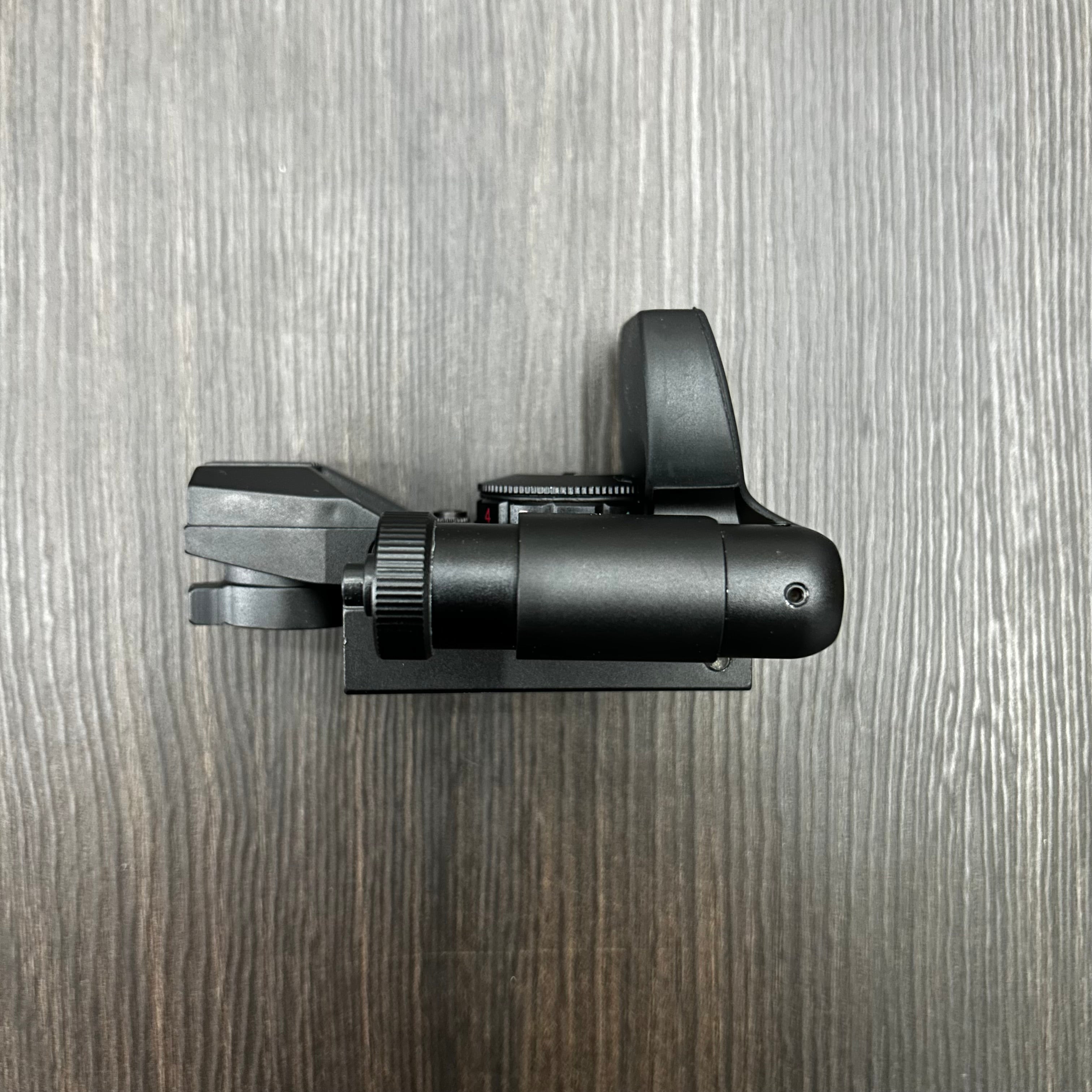 MIRA RÉFLEX SIGHT CON LÁSER INTEGRADO – PRECISIÓN RÁPIDA Y TECNOLOGÍA COMPACTA